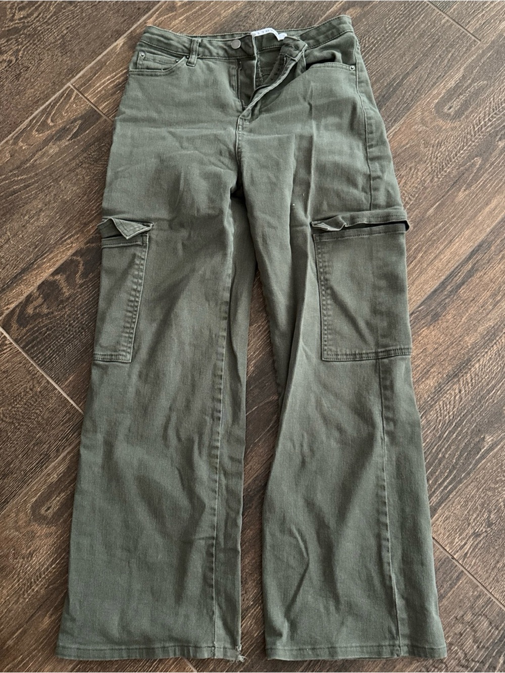 Tinseltown Olive Green Cargo Pants with Side Pockets